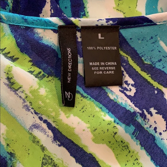 New Directions Flowy Blouse - Picture 8 of 9